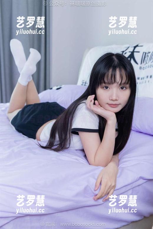 BoBoSocks袜啵啵-熊熊 BoBoSocks袜啵啵 - 熊熊在线写真,板鞋与我随性同行,真假难辨,呵。