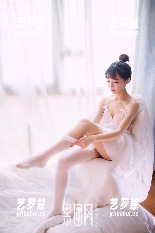 GIRLT果团网-黄歆苑 GIRLT果团网 - 高跟鞋,让黄歆苑的美图更加引人注目了