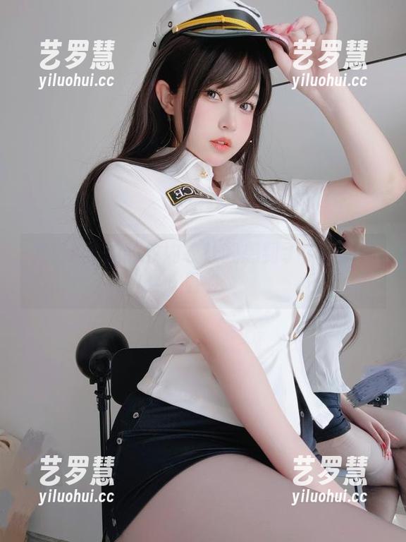 K酱 赞!K酱的豹纹内衣让我想到了……某种野性