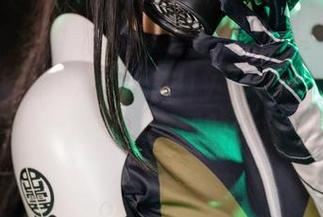 别再拿钱包说事，Sally Dorasnow的水手服给你意想不到的免费资源！