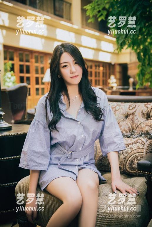 TouTiao头条女神-冯雪娇 TouTiao头条女神 - 冯雪娇的户外写真,点击下载包你心旷神怡,一扫烦恼!