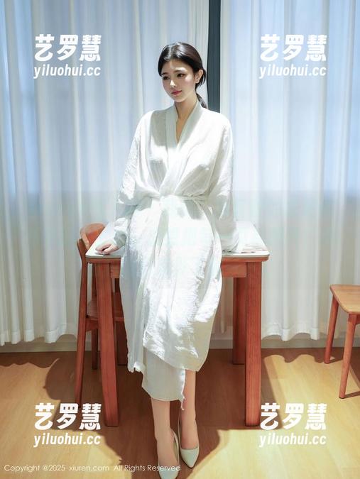 Xiuren秀人网-陆萱萱 Xiuren秀人网 - 我说,陆萱萱的红唇像书中的女主角,总想把每一页都翻开!原图和图包有份了解一下。