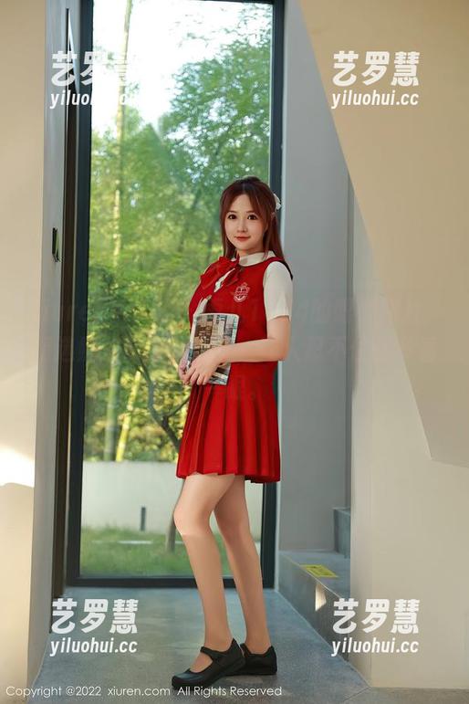 Xiuren秀人网-雨儿1494 Xiuren秀人网 - 雨儿1494的眼镜照片,精选照里有个别细节,让人忍不住想多看一眼。