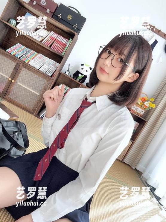 nagisa魔物喵又来了，这次竟然是更新版的纯白图包，真心意外！