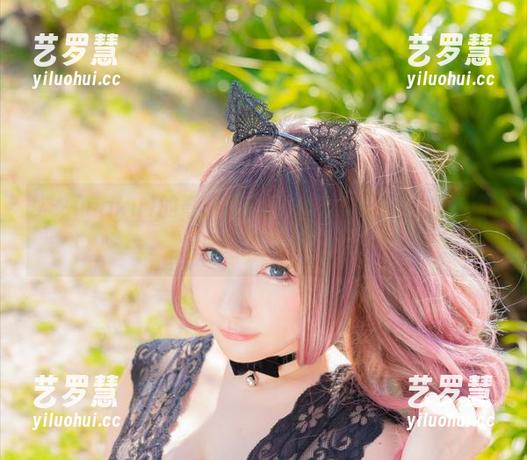 サク(saku)的奇妙套图：2022年写真，光影和思绪的探戈！