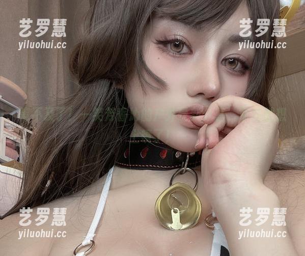 等不及了！一笑芳香沁的户外最新分享，草坪都想上镜了！