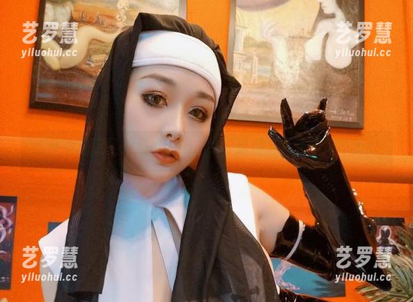 三刀刀miido 当修女遇上三刀刀miido在线,这组图片你不得不看!