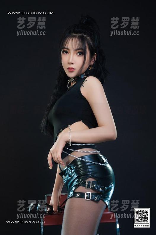 丽柜-由美 丽柜 - 玩水的季节,必须来瞧瞧由美的泳装图片