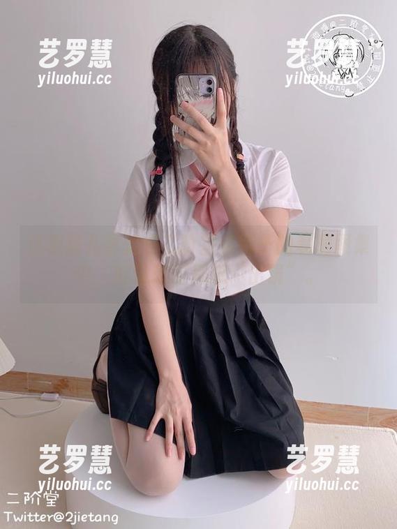 二阶堂宅绘子 这款猫儿黑丝在二阶堂宅绘子的私房图集中,好像随时都想“出镜”。