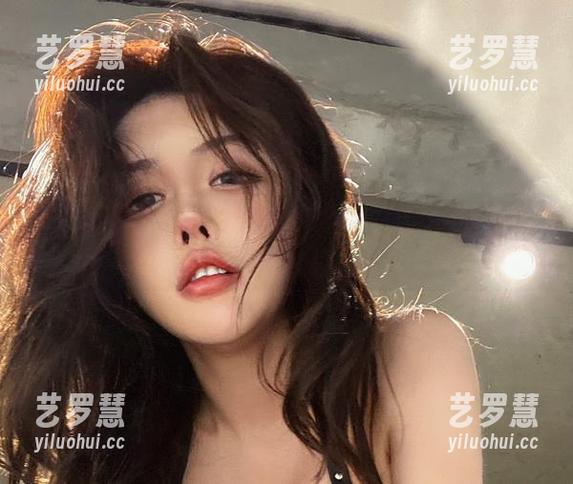于芷晴 微密圈 - 于芷晴全集:这满满的肉色,还是挺有一股子冲击感的。