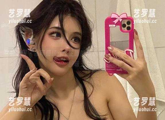 于芷晴 微密圈 - 吊带情缘:于芷晴的高清写真,简单直白但让人回味无穷!