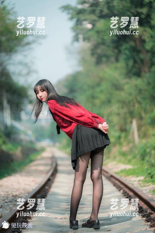 兔玩映画 美图就是个引子,兔玩映画的肉丝制服裙,肚子里藏了多少小心思?