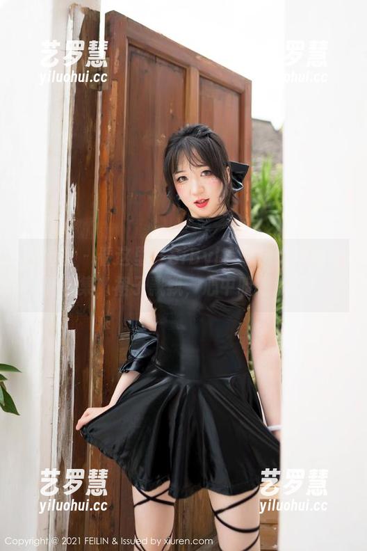 嗲囡囡 - 看这里！SiByl李思宁的短裙最新合集，裙子飘飘，心中暗暗欢喜！