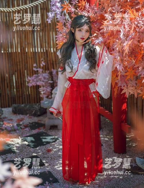夏小秋秋秋 夏小秋秋秋和她的黄色连衣裙新图集,更新了!警告:保留显示本领,您可能会暂时忘记如何呼吸。