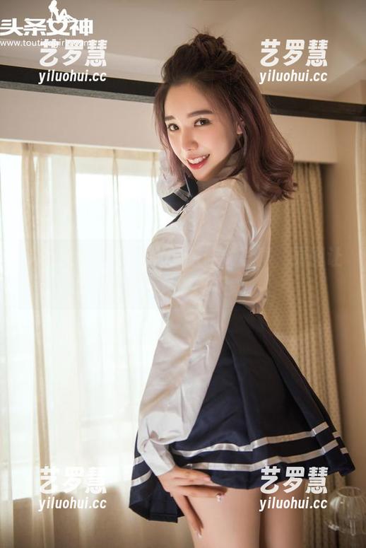 头条女神 - JennyR版修女写真，原图让人意外又停不下来。
