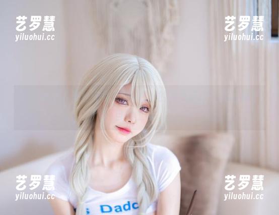 安食Ajiki 原图停不下来!安食Ajiki和她的黄豆粉,让我嘴角不自觉上扬。