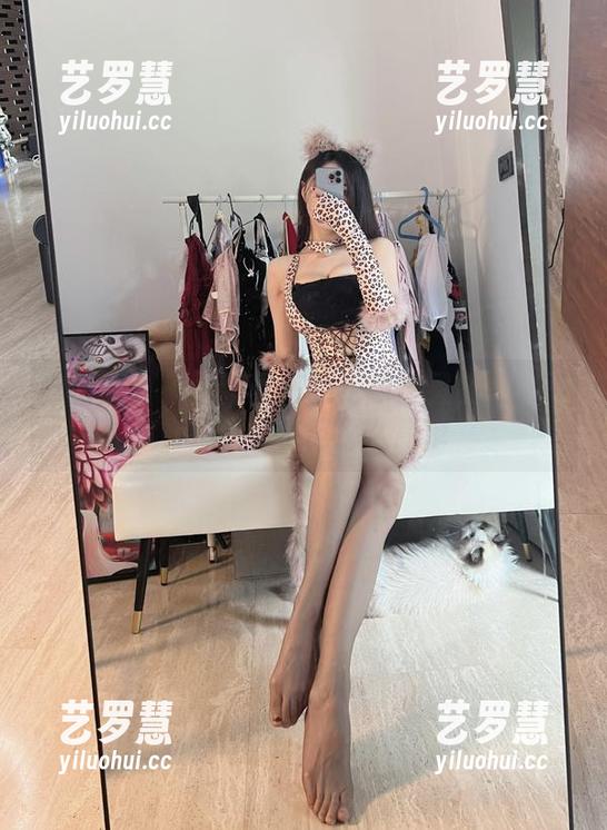 小玉吃果冻 微密圈 - 小玉吃果冻的足球宝贝全集:不只踢球的姿势那么简单