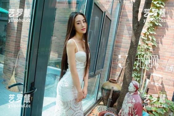 尤果网-安柔 尤果网 - 安柔的JK写真,这可是一份下载之后要慢慢消化的“美好负担”。