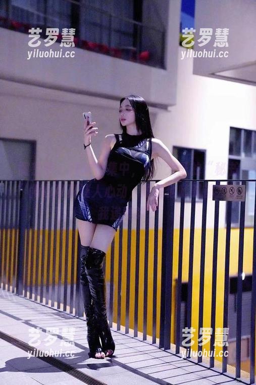 徐珺大哥 微密圈 - 这张合集中,徐珺大哥的“秘书”角色可真让人心动,难道他随时都会给我递咖啡?