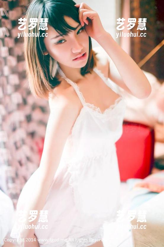 推女神-绮里嘉Ula 推女神 - 在绮里嘉Ula的图包里找到的不止是一位校花,还有一整片英伦梦!