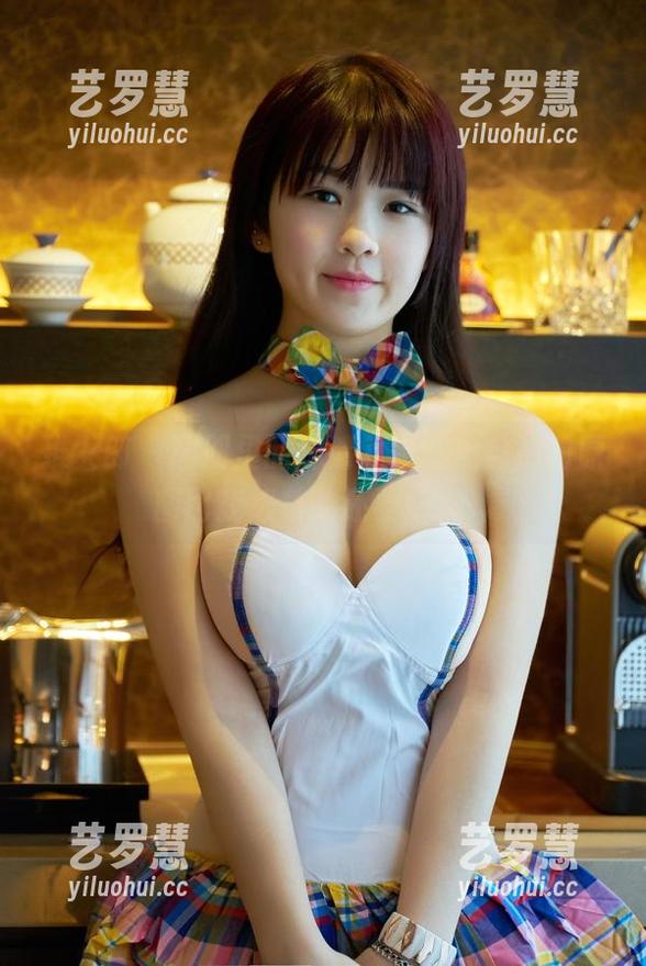 推女郎-林清儿 推女郎 - 图册里的林清儿,这组自拍的原图比我想象的还要好玩!