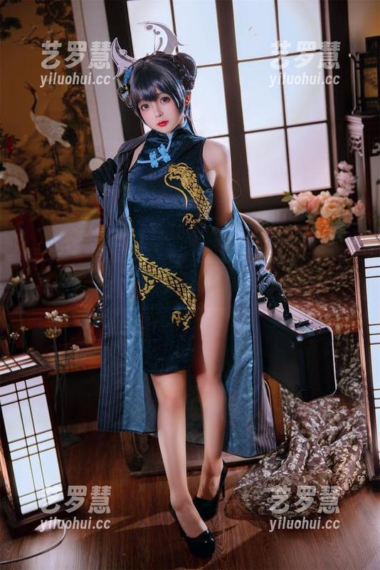 这个校服，在日奈娇的写真里发光发亮