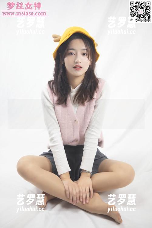 梦丝女神 - 这可爱的套图，每一张都在小小的挑战我的审美，直接被璇璇秒杀了！