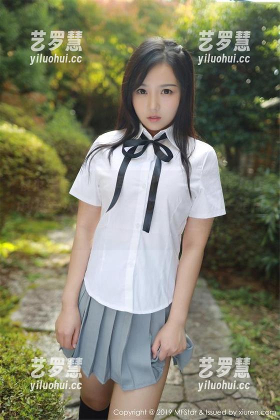 模范学院-任莹樱Jenny 模范学院 - 高清写真新定律:任莹樱Jenny再一次证明,天台也是“天边的一道风景线”,来走一遭来走一遭!