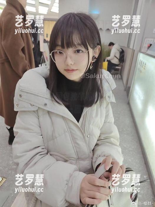 樱群 樱群旋转木马图包独家私享,等你来溜达一圈!