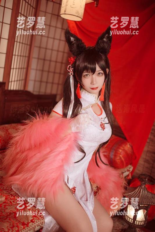 樱落Selena的水手服cs图集：这海风是哪里来的，吹得我都有些迷糊。