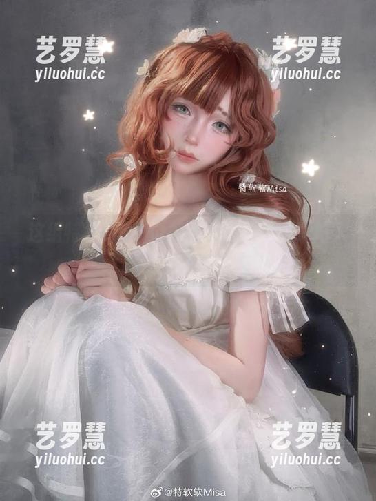 特软儿Sona 这组特软儿Sona的私房姐姐原图,陷入了轻柔的沉醉状态。