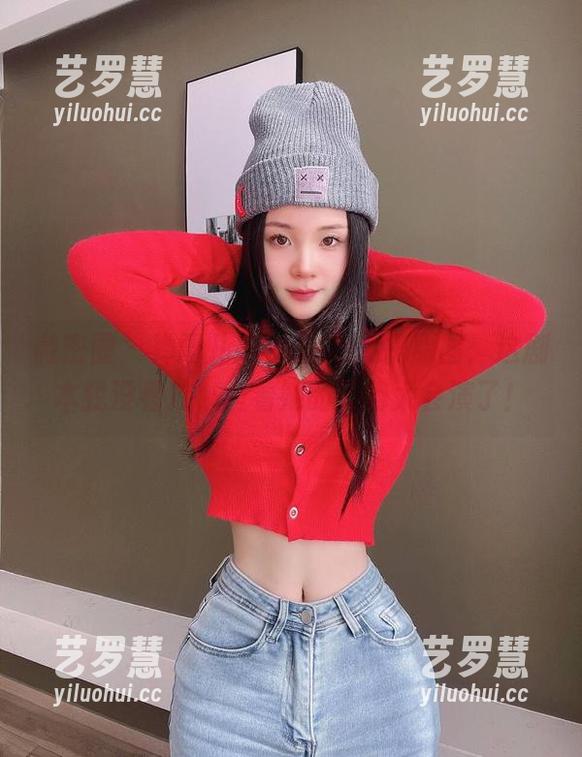禅雨儿Lynne 微密圈 - 禅雨儿Lynne的私房原图:这剧本我没看过,但看她的姿势太会演了!