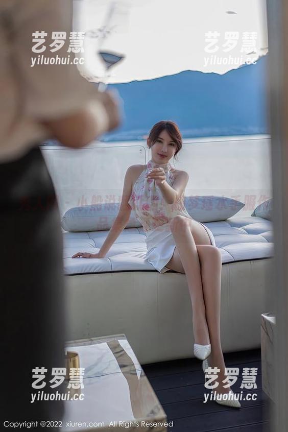 秀人网-初梦瑶 秀人网 - 小船说翻就翻!初梦瑶水手服作品集急速更新中