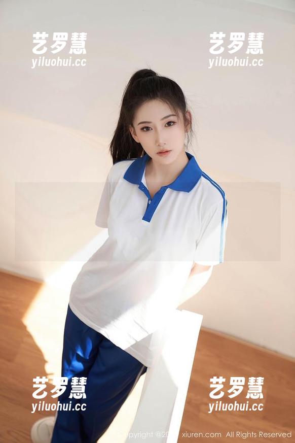 秀人网-夏诗诗Sally 秀人网 - 夏诗诗Sally隆重推出裸足系列——拿下地面霸主的称号,来一波美图吧!
