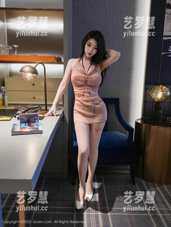 秀人网-安琪Yee 秀人网 - 安琪Yee的长腿写真,美得好像在诉说一个美丽的传说。
