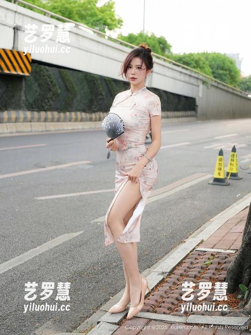 秀人网-星星baby 秀人网 - 那种映入眼帘的美。当星星baby的镂空图包出场,哇,确实惊艳!