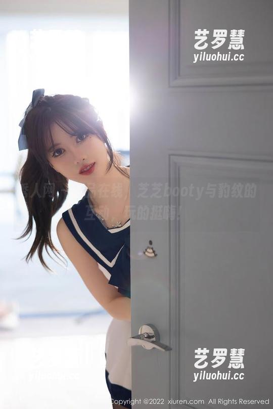 秀人网-芝芝booty 秀人网 - 作品在线,芝芝booty与豹纹的互动,玩的挺嗨!
