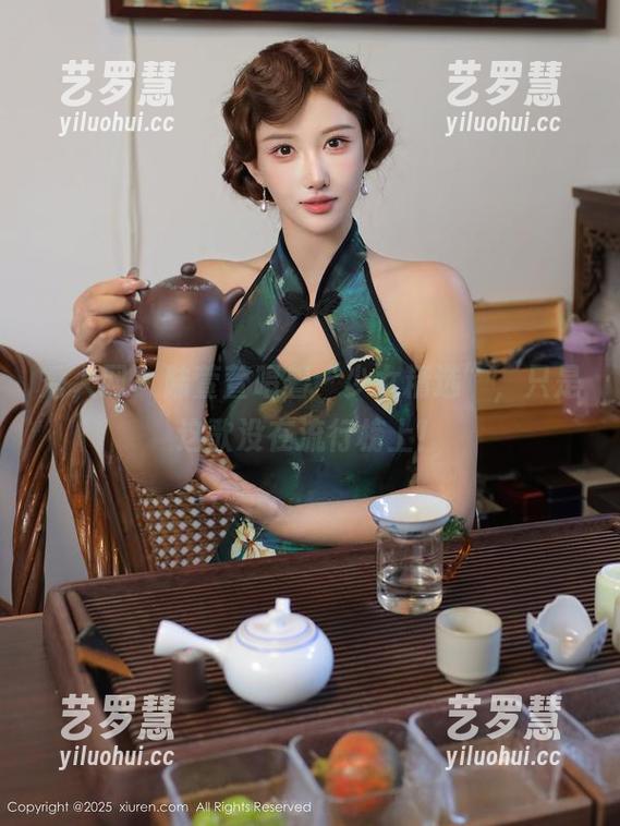 秀人网-陆萱萱 秀人网 - 陆萱萱唱着“少女精选”,只是这歌没在流行榜上!