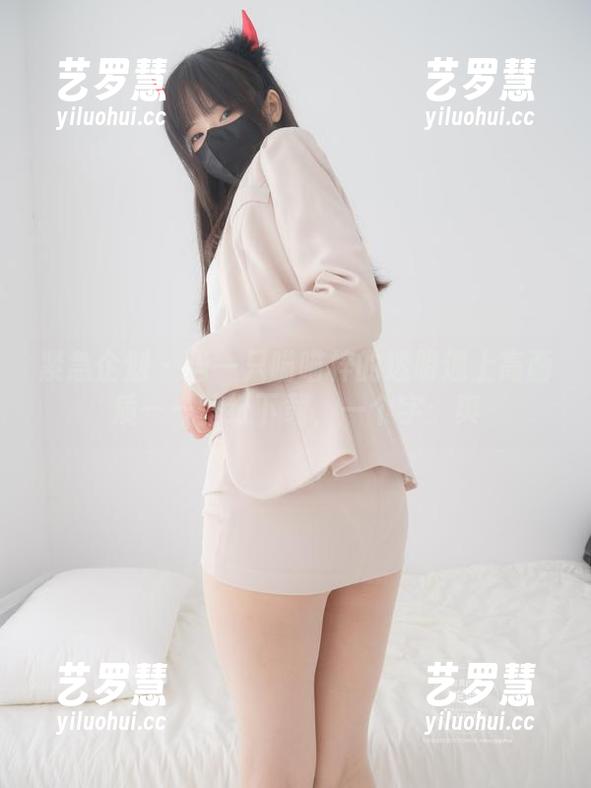 紧急企划 - 当一只喵喵梓的透明遇上高画质——壁纸下载，一个字：爽