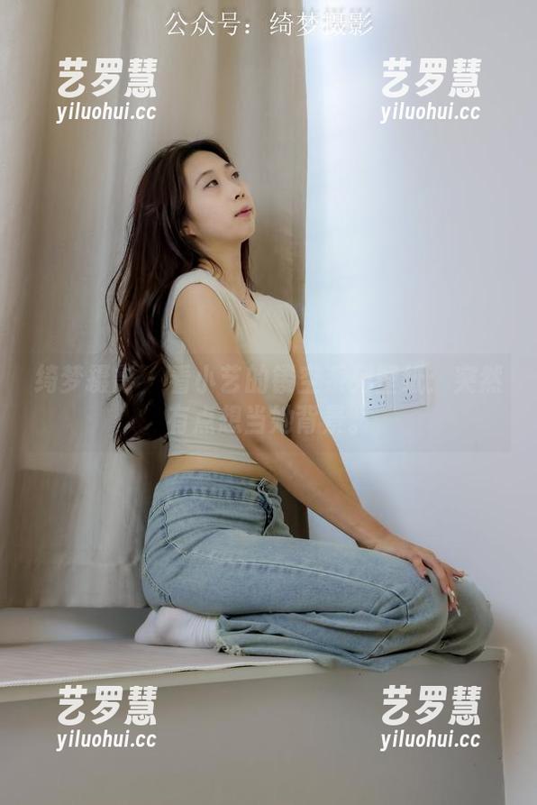 绮梦摄影-小艺 绮梦摄影 - 看小艺的镂空系列壁纸:突然有点想当她背景。