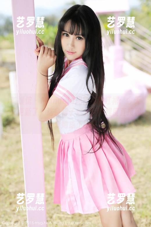 美媛馆-Manuela玛鲁娜 美媛馆 - Manuela玛鲁娜的红裙:今天又更新了,这条裙子烂大街的程度直接和我爱她成正比啊!