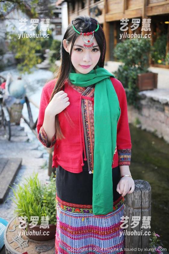 美媛馆-许诺sabrina 美媛馆 - 许诺sabrina的白丝合集:穿越时空的迷雾?
