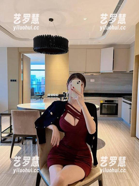 脸红Dearie 微密圈 - 脸红Dearie泳池的青春风暴:更高清的图片给你带来全新体验!