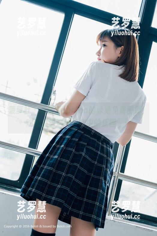 菠萝社-许诺Sabrina 菠萝社 - 许诺Sabrina的泳池免费图册,欢迎迈进这片“水中的乐园”!