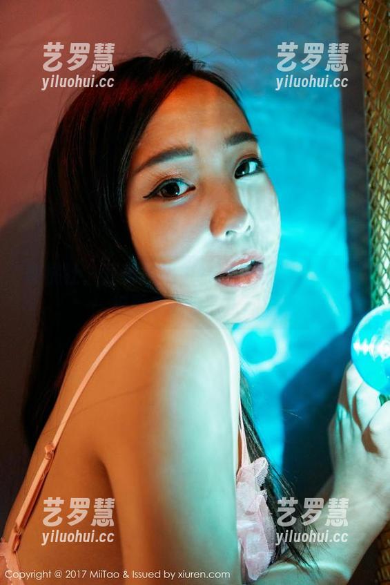 蜜桃社 - 豆瓣酱奶牛特刊：看“萌牛”壁纸飘来飘去的乐趣！