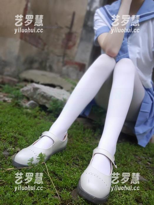 图集上线！西尔酱的白丝jk，让我不禁想起了上学的酸甜苦辣…