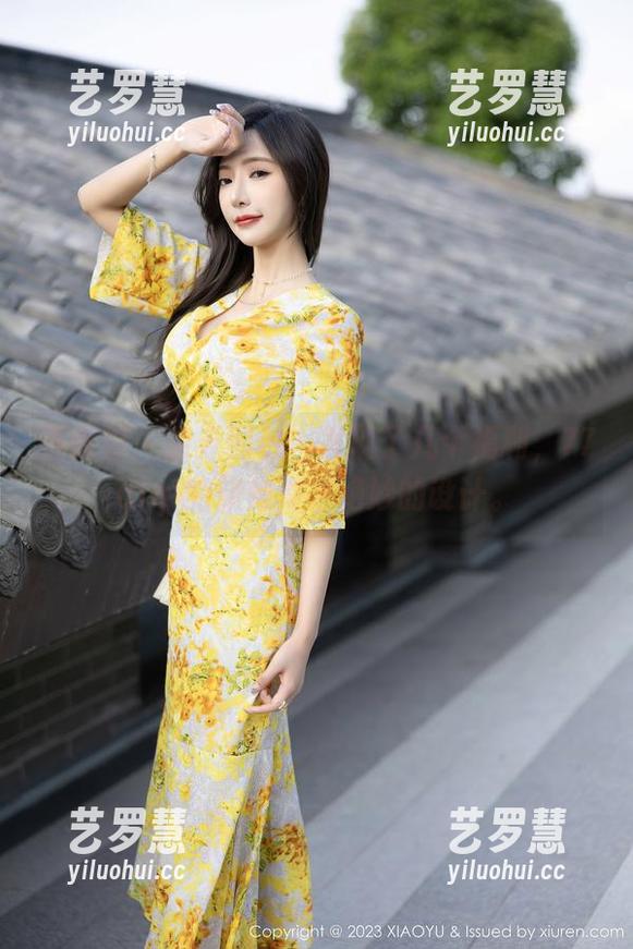 语画界 - 点开图包，发现了几个福利，77qiqi的旗袍真是绝妙的设计。