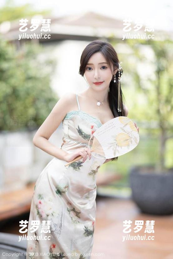 语画界 - 原图大赏：Emily顾奈奈酱和她的眼镜，加点情感吧。
