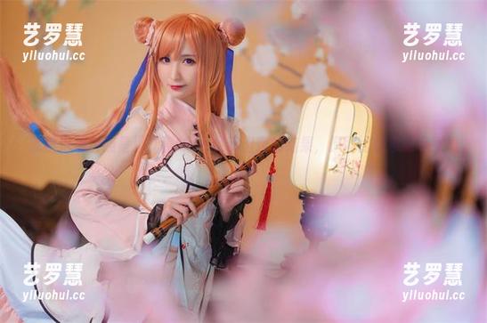 贝儿酱Miki 我猜这黑白照是贝儿酱Miki灵魂出窍的结果,原图比想象更有意思吧?