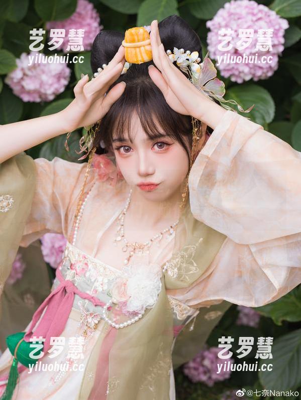 “贰加六”和她的白丝，图库里的珍藏，分享给你们，随便点评。